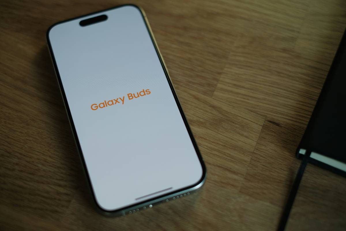 Graph showing growth of stress management app usage from 2021 to 2024