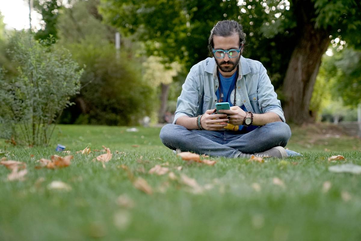 How a Gratitude Reminder App Can Revolutionize Your Stress Management Game