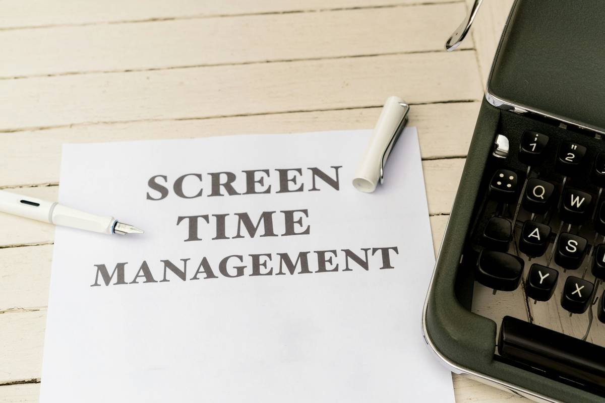 Infographic showing the impact of stress on mental and physical health